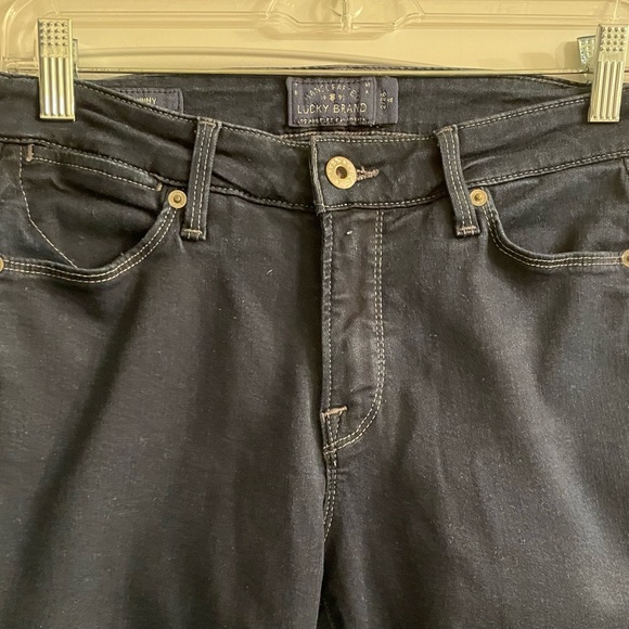 Women’s Lucy Brand Jeans - Picture 3 of 5